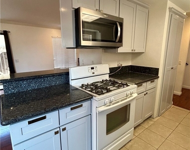 1039 Mount Olive Drive - Photo Thumbnail 4