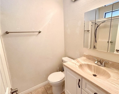 1039 Mount Olive Drive - Photo Thumbnail 25