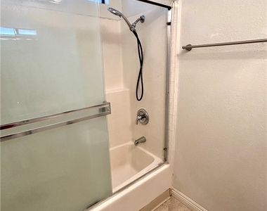 1039 Mount Olive Drive - Photo Thumbnail 26