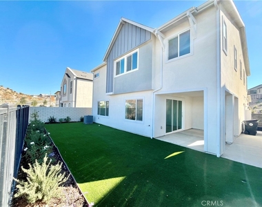 27812 Marquee Drive - Photo Thumbnail 25