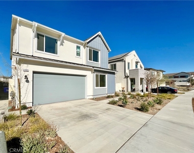27812 Marquee Drive - Photo Thumbnail 24
