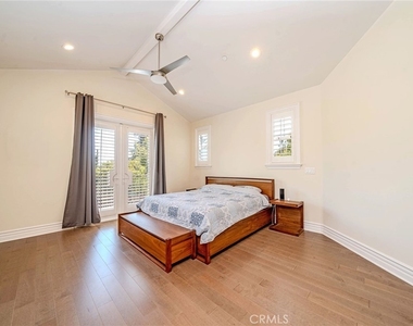 1217 Olive - Photo Thumbnail 22
