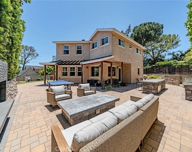 1217 Olive - Photo Thumbnail 45