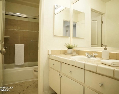 28835 Oakpath Drive - Photo Thumbnail 13
