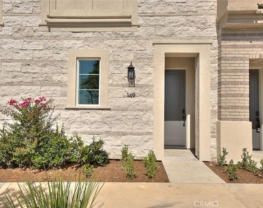 149 N 1st Avenue - Photo Thumbnail 1
