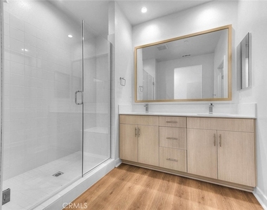 149 N 1st Avenue - Photo Thumbnail 26