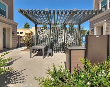 149 N 1st Avenue - Photo Thumbnail 21