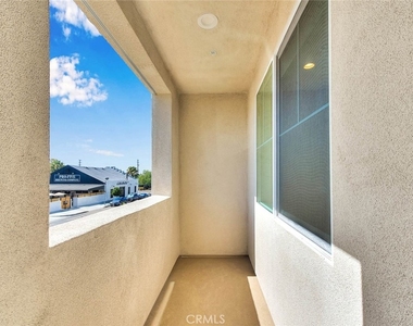 149 N 1st Avenue - Photo Thumbnail 18
