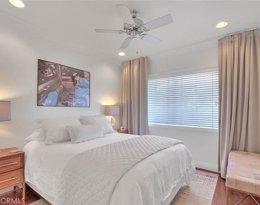 6505 W 84th Street - Photo Thumbnail 5