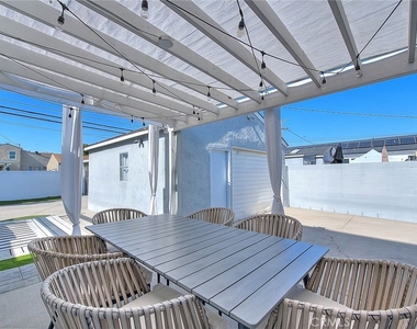 6505 W 84th Street - Photo Thumbnail 4
