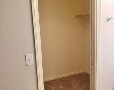 57294 Titian Court - Photo Thumbnail 20