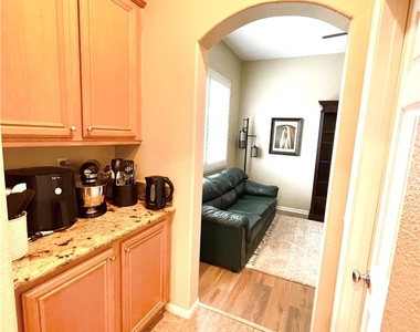 33845 Rustridge Street - Photo Thumbnail 12