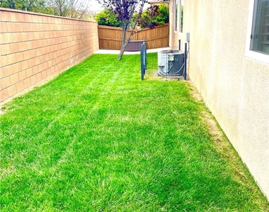 33845 Rustridge Street - Photo Thumbnail 20