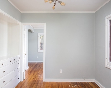 459 E Sacramento Street - Photo Thumbnail 9