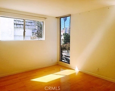 1033 3rd Street - Photo Thumbnail 6