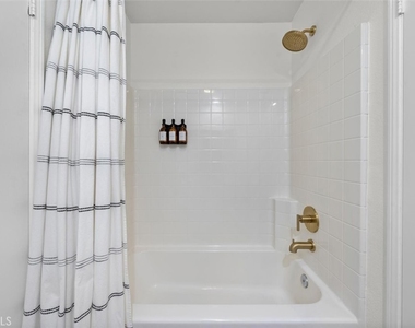 82521 Gregory Court - Photo Thumbnail 17