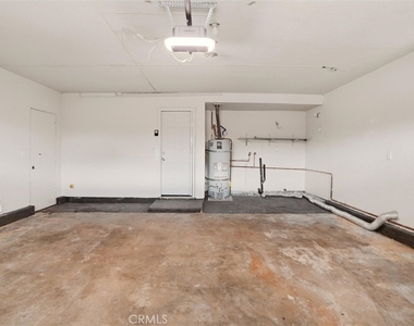 19206 Andmark Avenue - Photo Thumbnail 18