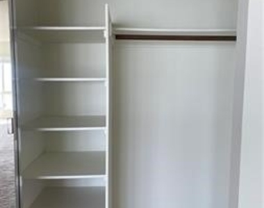 625 Esplanade - Photo Thumbnail 9