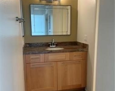 625 Esplanade - Photo Thumbnail 8