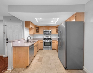 111 S Lakeview - Photo Thumbnail 6