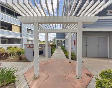 111 S Lakeview - Photo Thumbnail 18