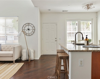 399 W Mountain Holly - Photo Thumbnail 7