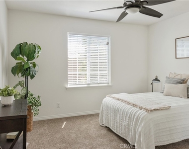 399 W Mountain Holly - Photo Thumbnail 16