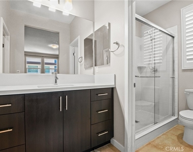 722 Ellis Dr - Photo Thumbnail 10