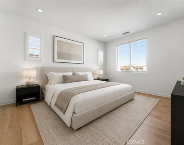 723 Spring Garden - Photo Thumbnail 17