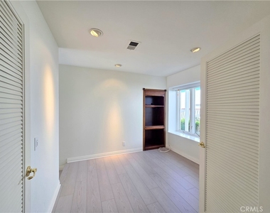 10835 Slater Avenue - Photo Thumbnail 6
