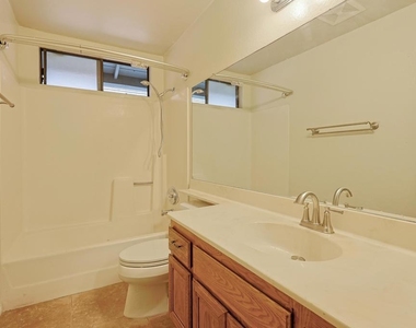 3871 King St - Photo Thumbnail 24