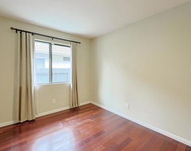 3871 King St - Photo Thumbnail 22