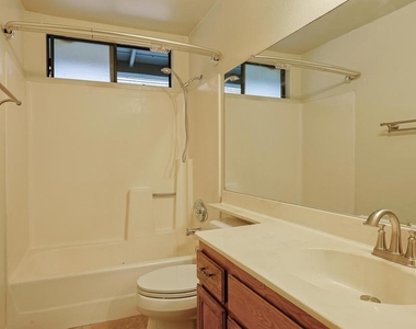 3871 King St - Photo Thumbnail 23