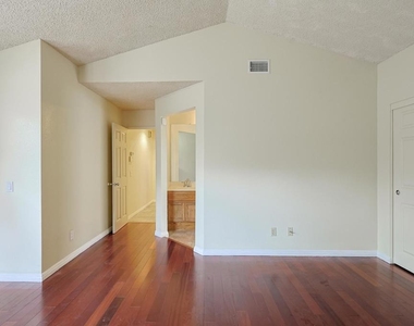 3871 King St - Photo Thumbnail 17
