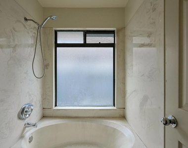 3871 King St - Photo Thumbnail 19