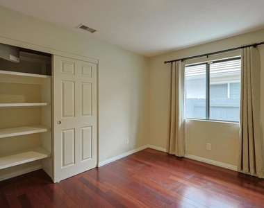 3871 King St - Photo Thumbnail 21