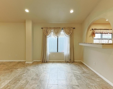 3871 King St - Photo Thumbnail 4