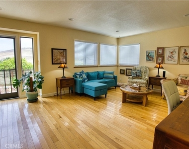 978 Balboa - Photo Thumbnail 5