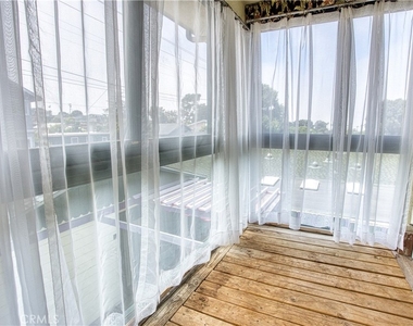 978 Balboa - Photo Thumbnail 33