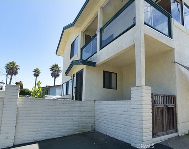 978 Balboa - Photo Thumbnail 31