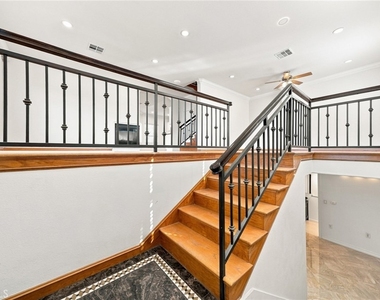 4516 Ramsdell - Photo Thumbnail 10