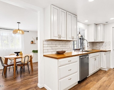 6770 Joshua Lane - Photo Thumbnail 9