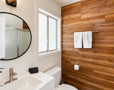 6770 Joshua Lane - Photo Thumbnail 16