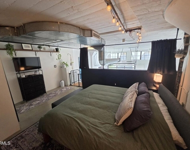 200 N San Fernando Road - Photo Thumbnail 24