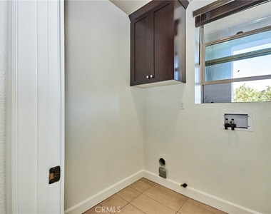 15 Vantis Drive - Photo Thumbnail 17