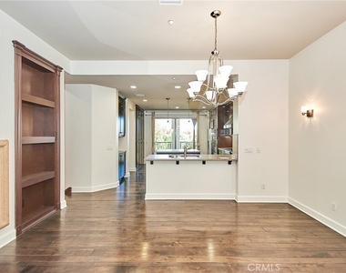 15 Vantis Drive - Photo Thumbnail 24