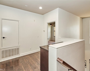 15 Vantis Drive - Photo Thumbnail 15