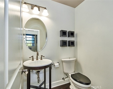 15 Vantis Drive - Photo Thumbnail 19