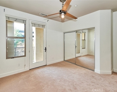 15 Vantis Drive - Photo Thumbnail 14