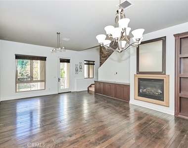 15 Vantis Drive - Photo Thumbnail 22